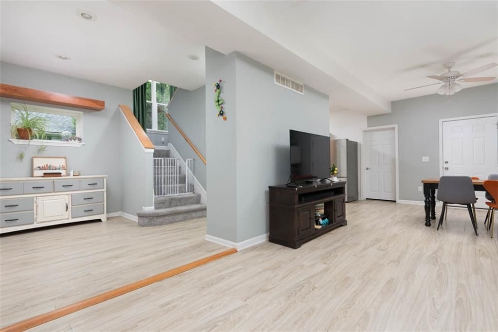 3035 Highland Avenue — photo 6