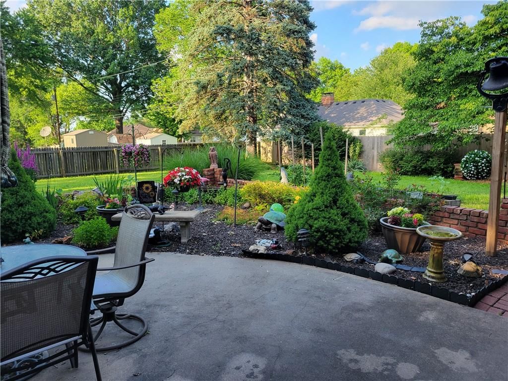 7605 Evanston Avenue — photo 49