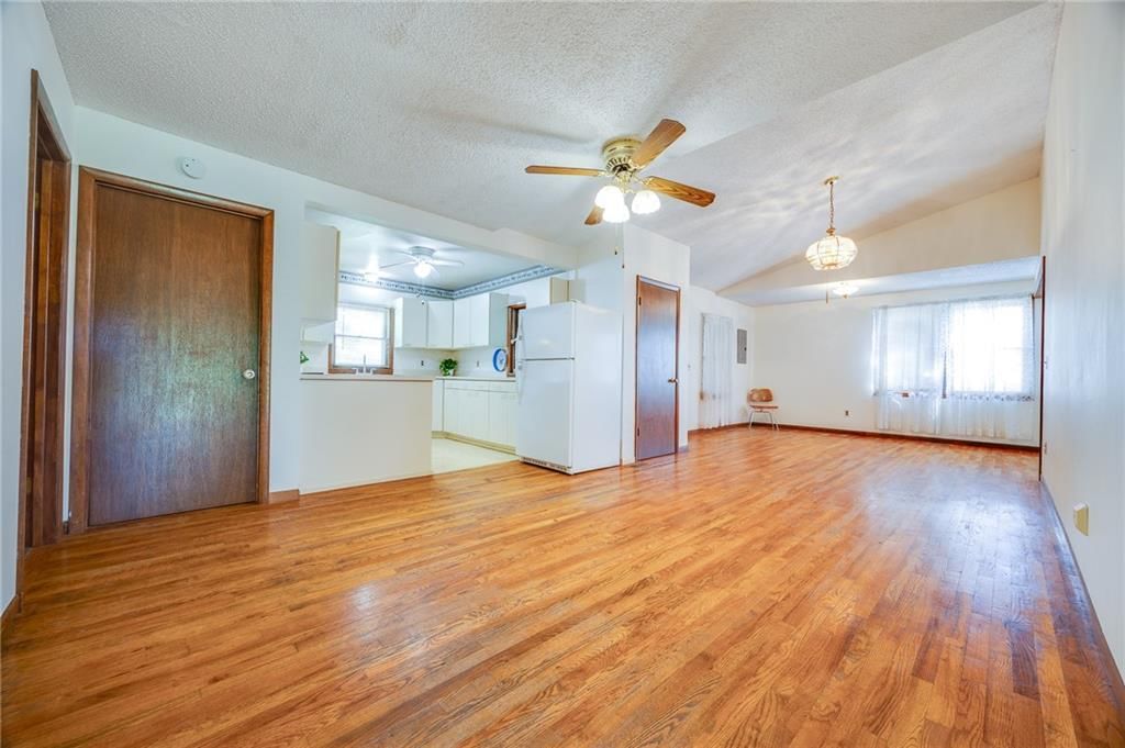 1110 E 1600 Road — photo 11