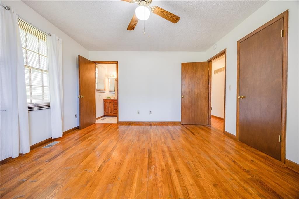 1110 E 1600 Road — photo 19