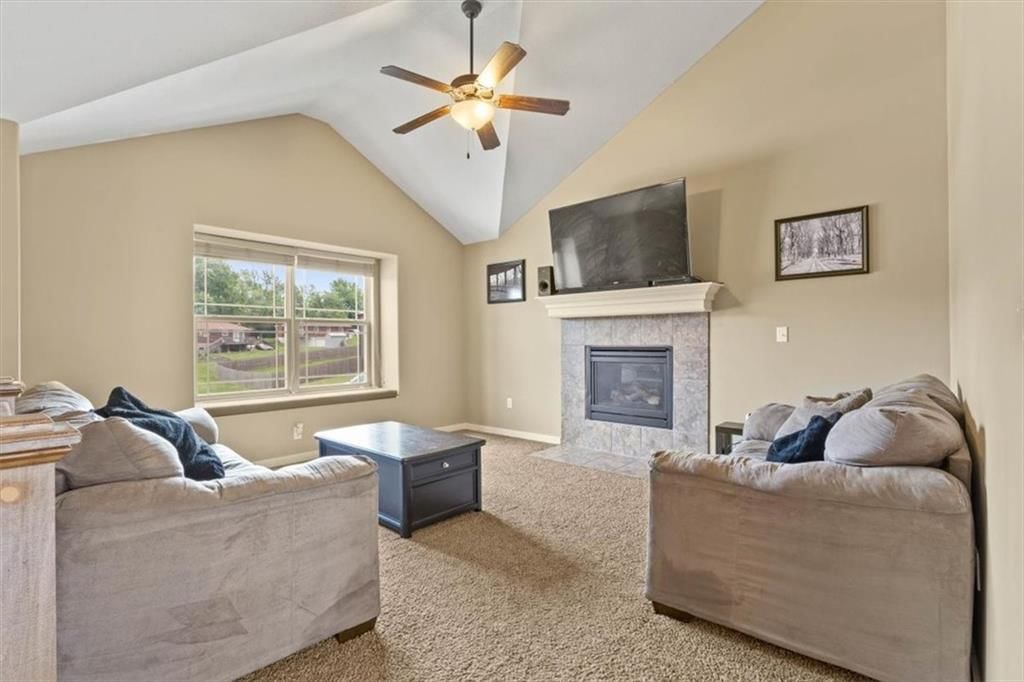 5016 N Wheeling Avenue — photo 2