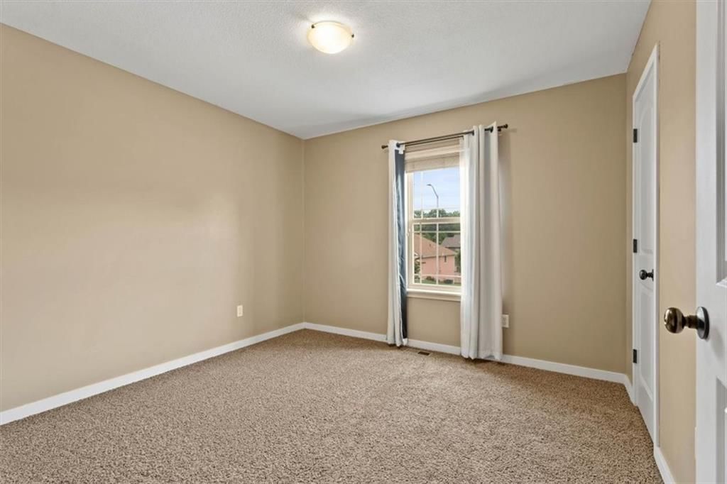 5016 N Wheeling Avenue — photo 12