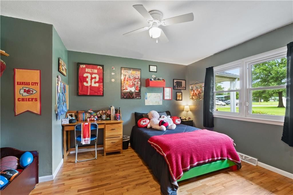 1101 E Maple Street — photo 38