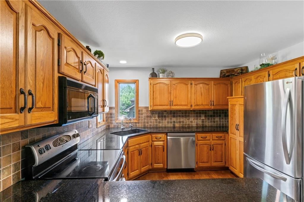 1710 Sunset Drive — photo 14