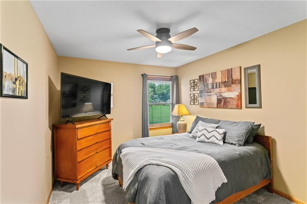 1710 Sunset Drive — photo 26