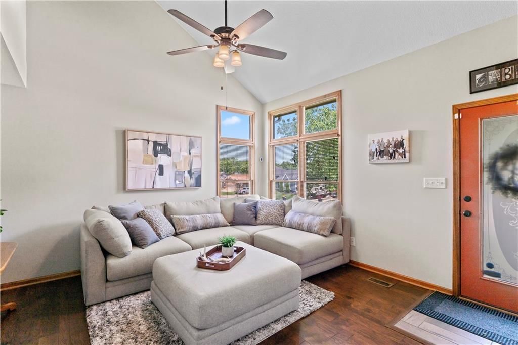 1710 Sunset Drive — photo 7
