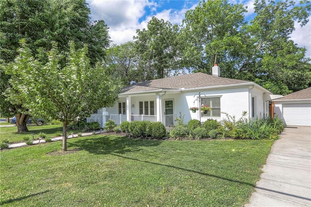 115 NE Green Street — photo 30