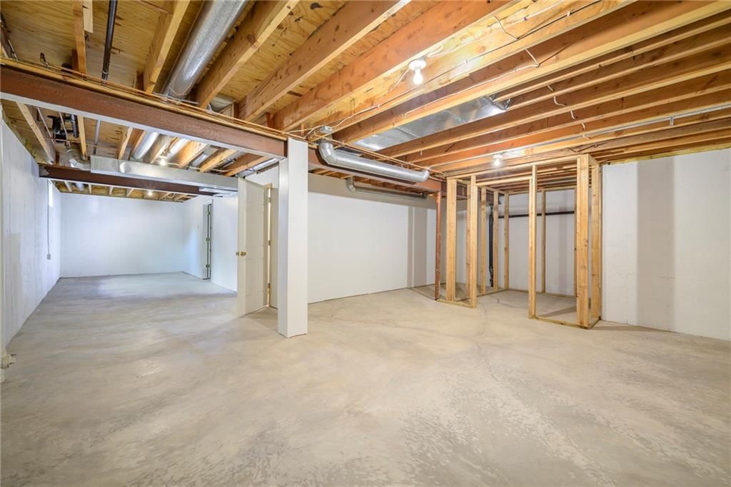 2409 NE CEDAR CREEK Court — photo 25