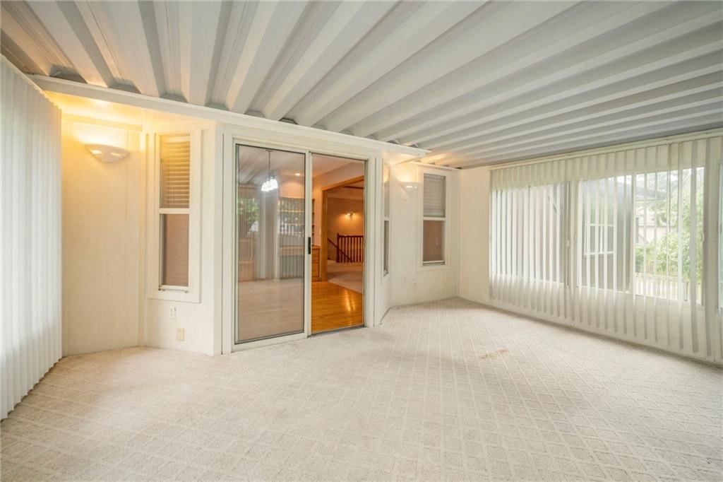 2409 NE CEDAR CREEK Court — photo 7