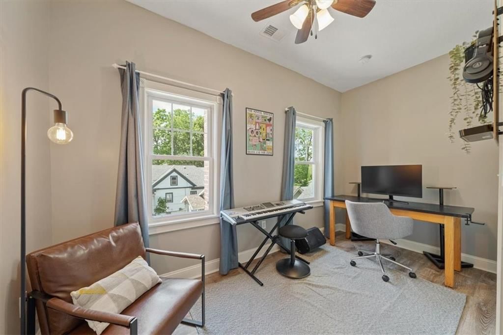 128 W Sea Avenue — photo 21