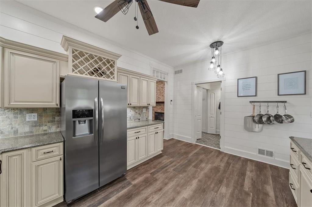 128 W Sea Avenue — photo 10
