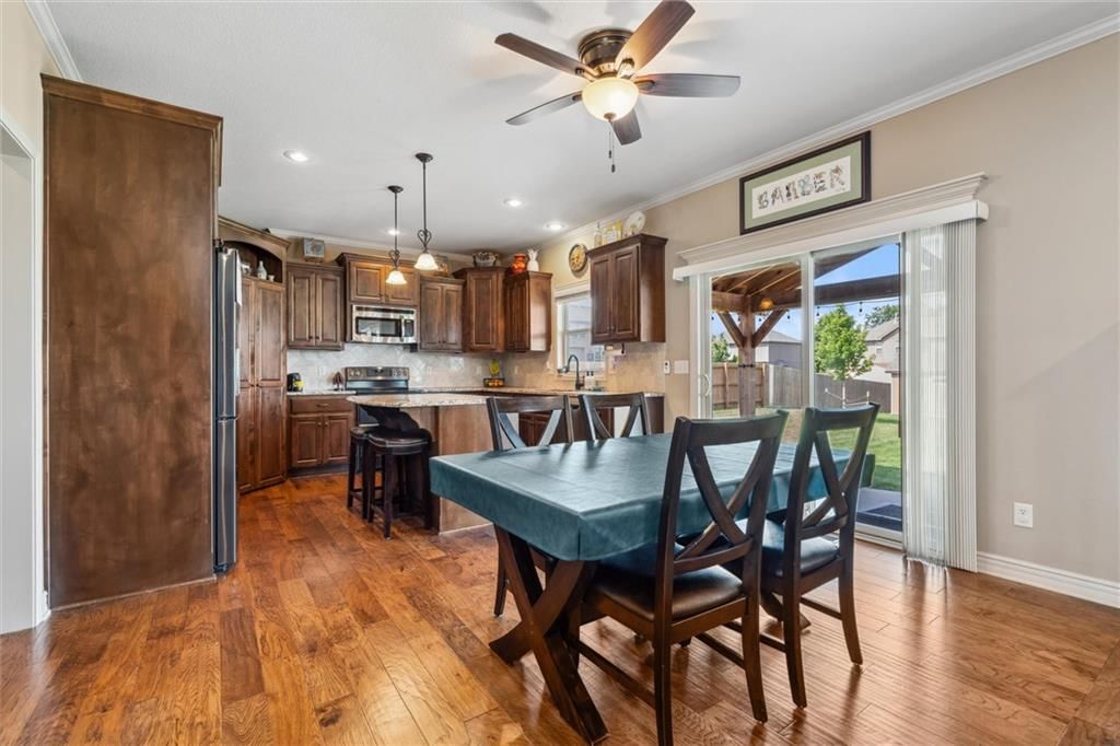 1316 NE COUNTRY Lane — photo 18