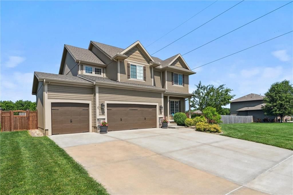 1316 NE COUNTRY Lane — photo 3