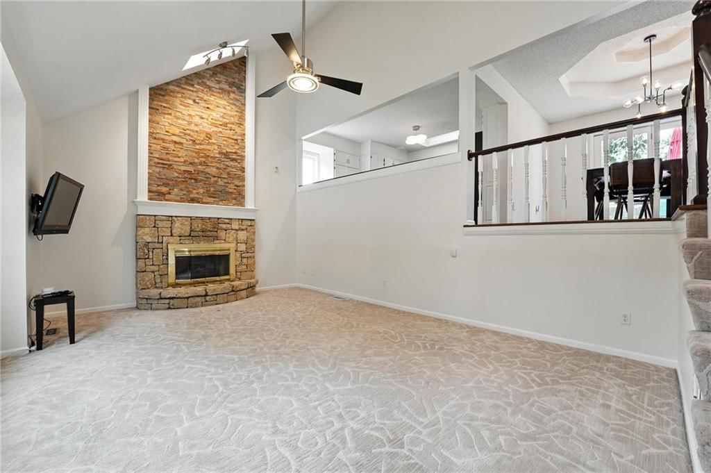 3437 N Wabash Avenue — photo 13