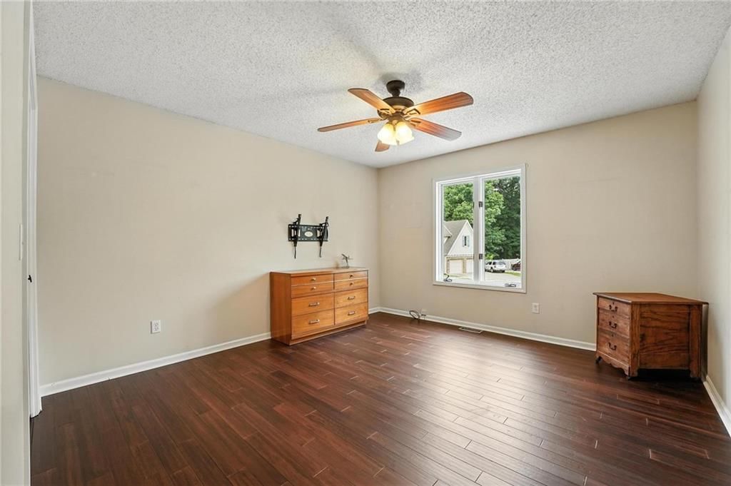 3437 N Wabash Avenue — photo 32