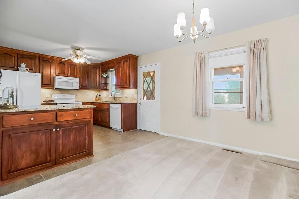 1310 N Leeview Circle — photo 8