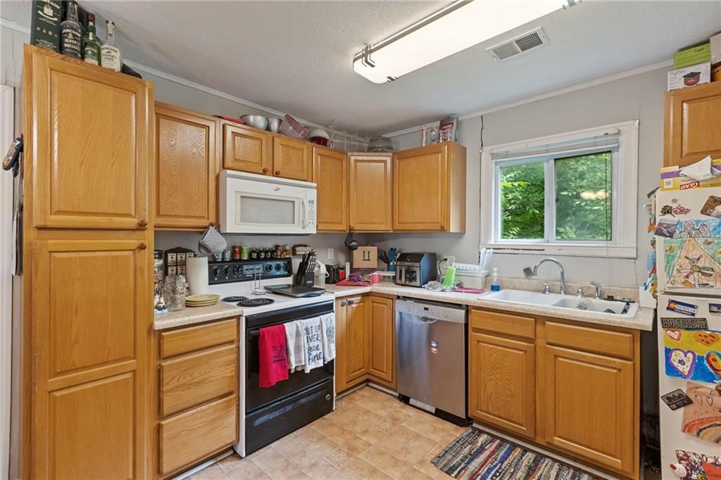 120 S Pine Street — photo 12
