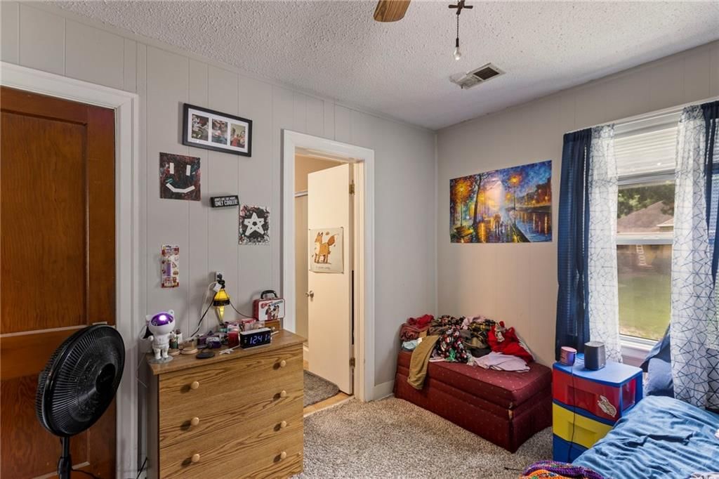 120 S Pine Street — photo 15