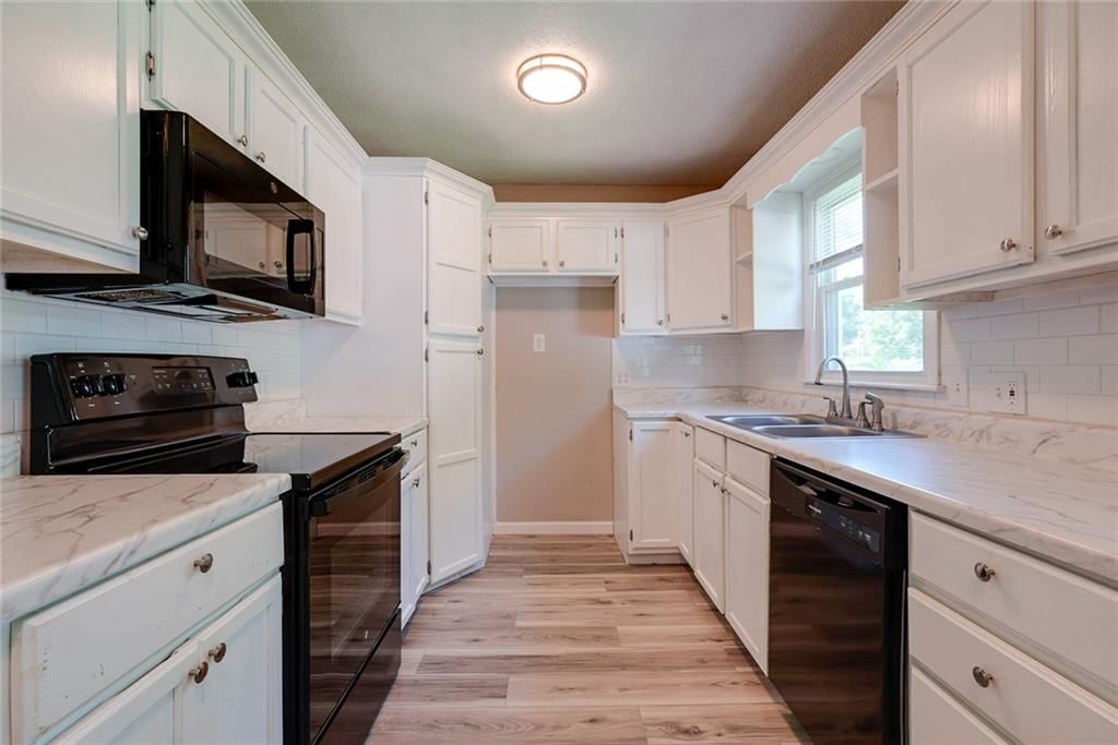 3512 Harvard Avenue — photo 7