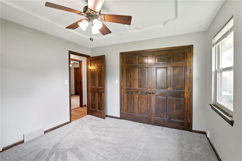 2207 N 154th Terrace — photo 30
