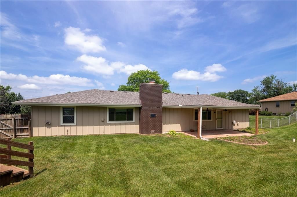 2207 N 154th Terrace — photo 41