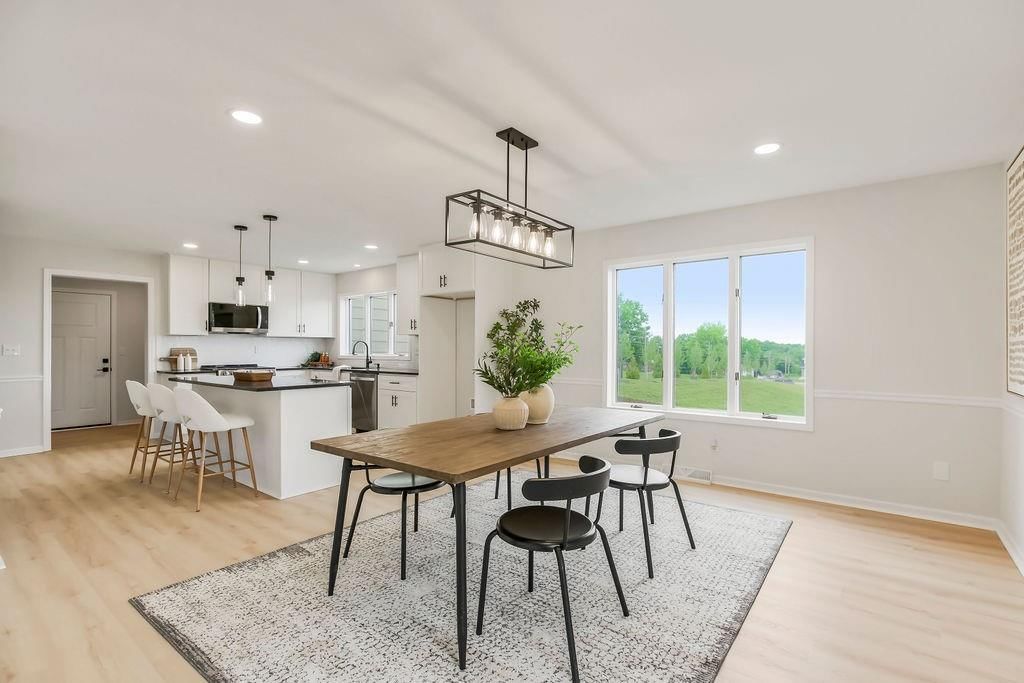 639 S Commercial Avenue — photo 9