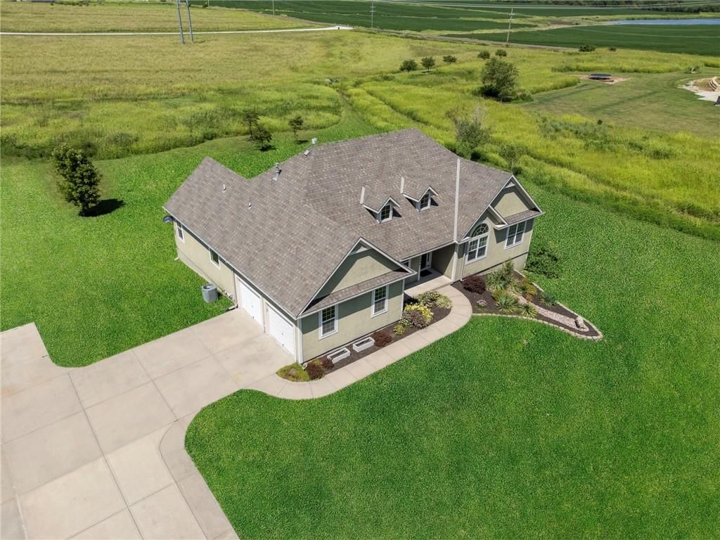 15890 Woodend Road — photo 7