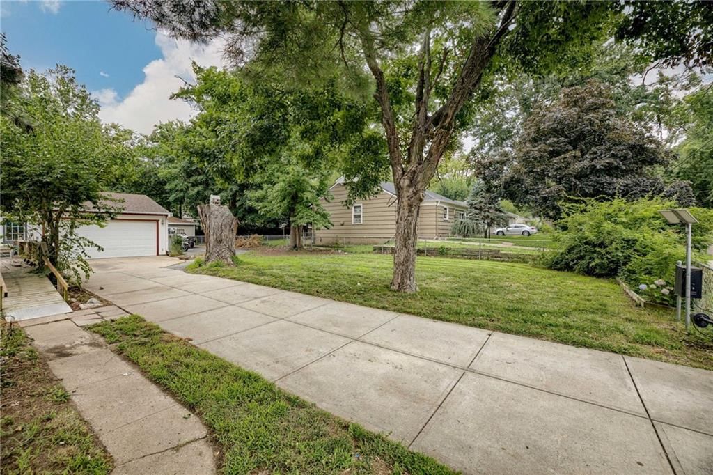 6415 W 83rd Street — photo 32