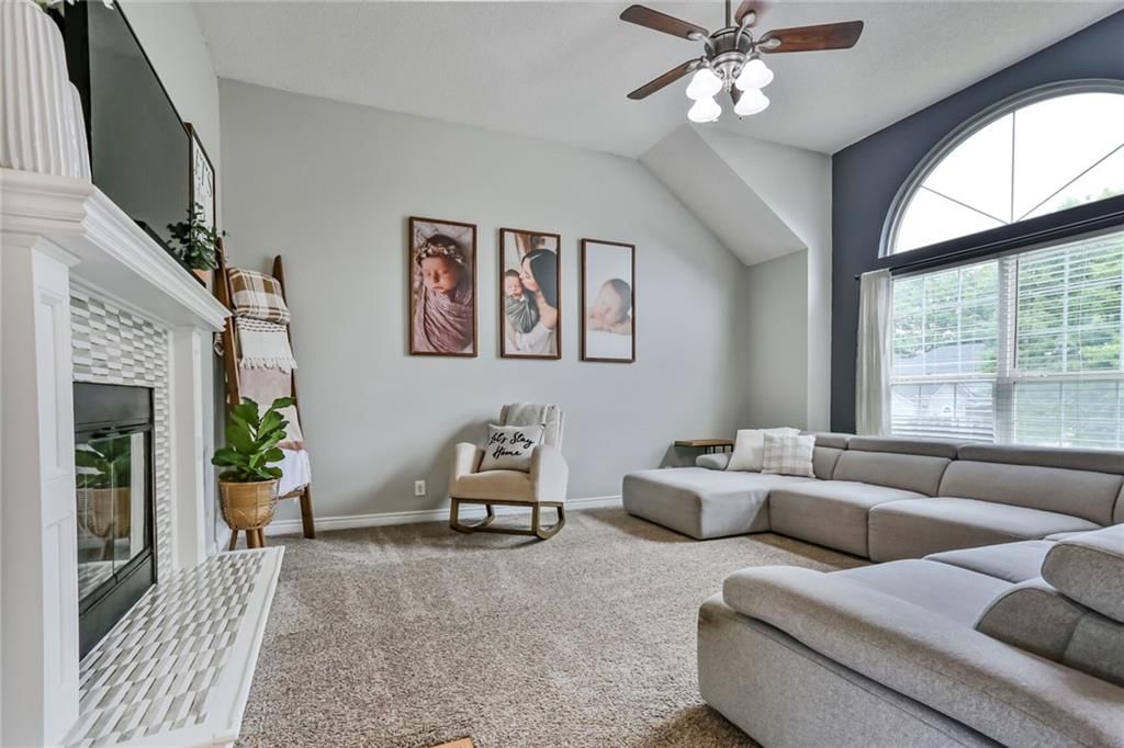 5158 Lakecrest Drive — photo 3