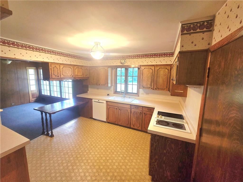 704 Park Street — photo 9
