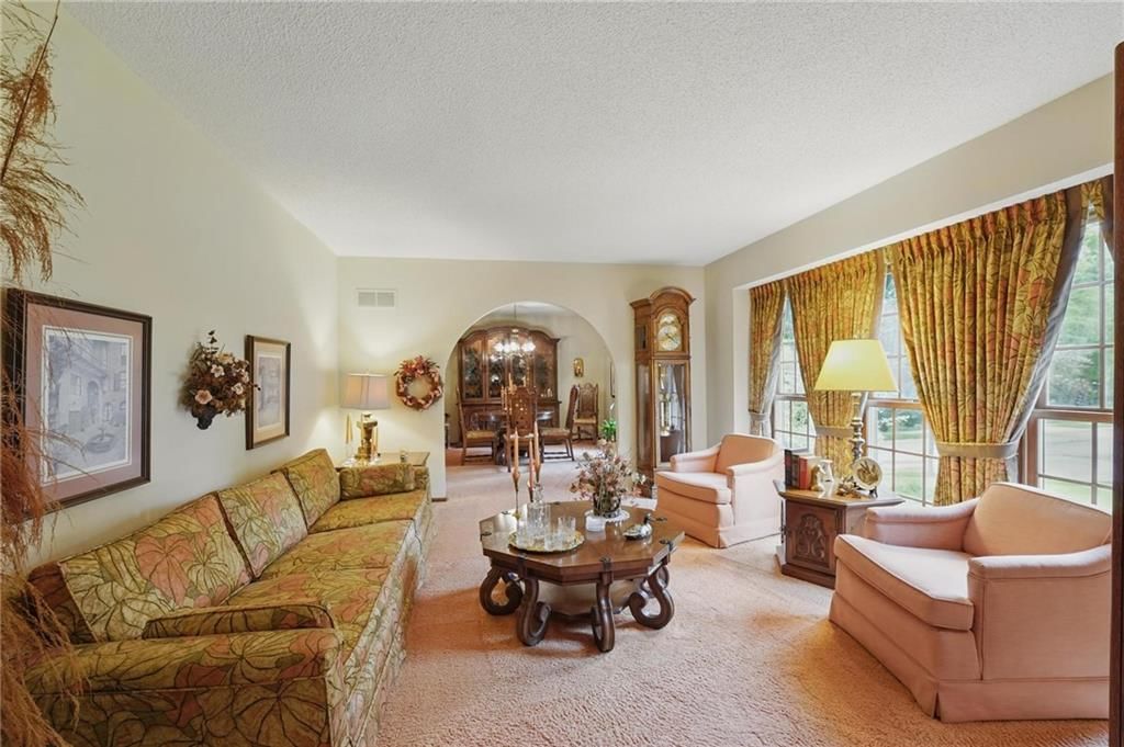 8206 Parkhill Circle — photo 4