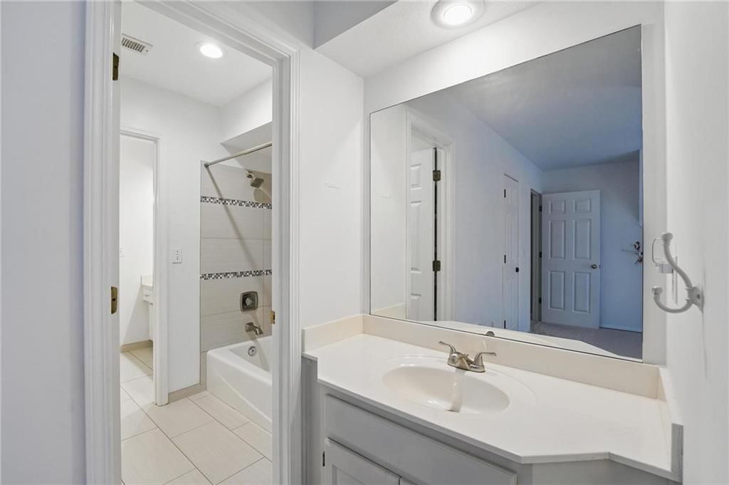5112 NW 58th Street — photo 36