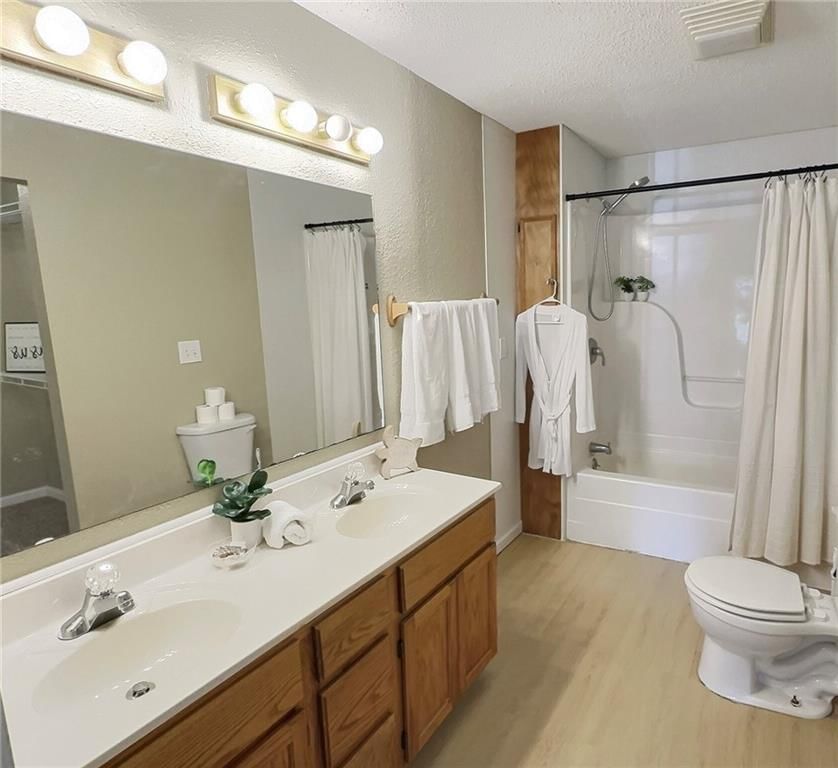 1707 S Witt Drive — photo 13