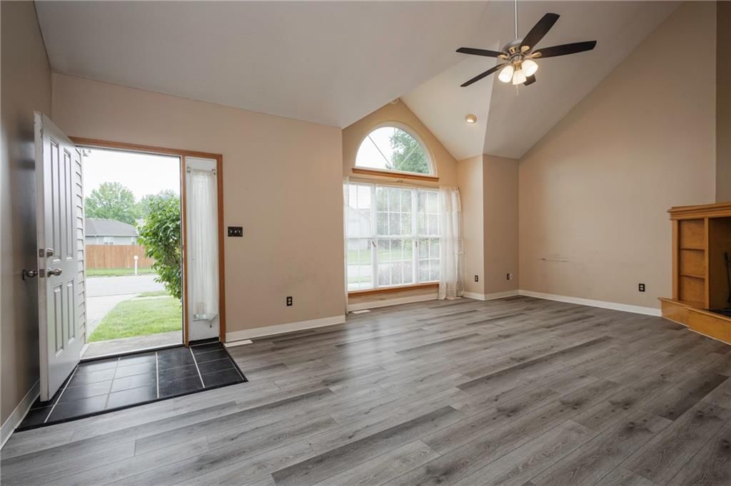 205 SW Creek Ridge Drive — photo 6