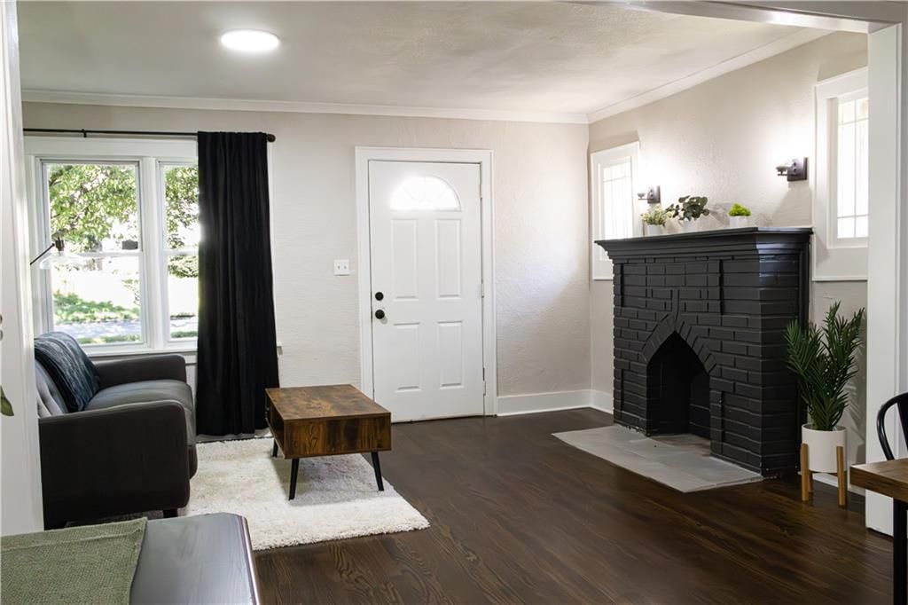 2237 Oakley Avenue — photo 4