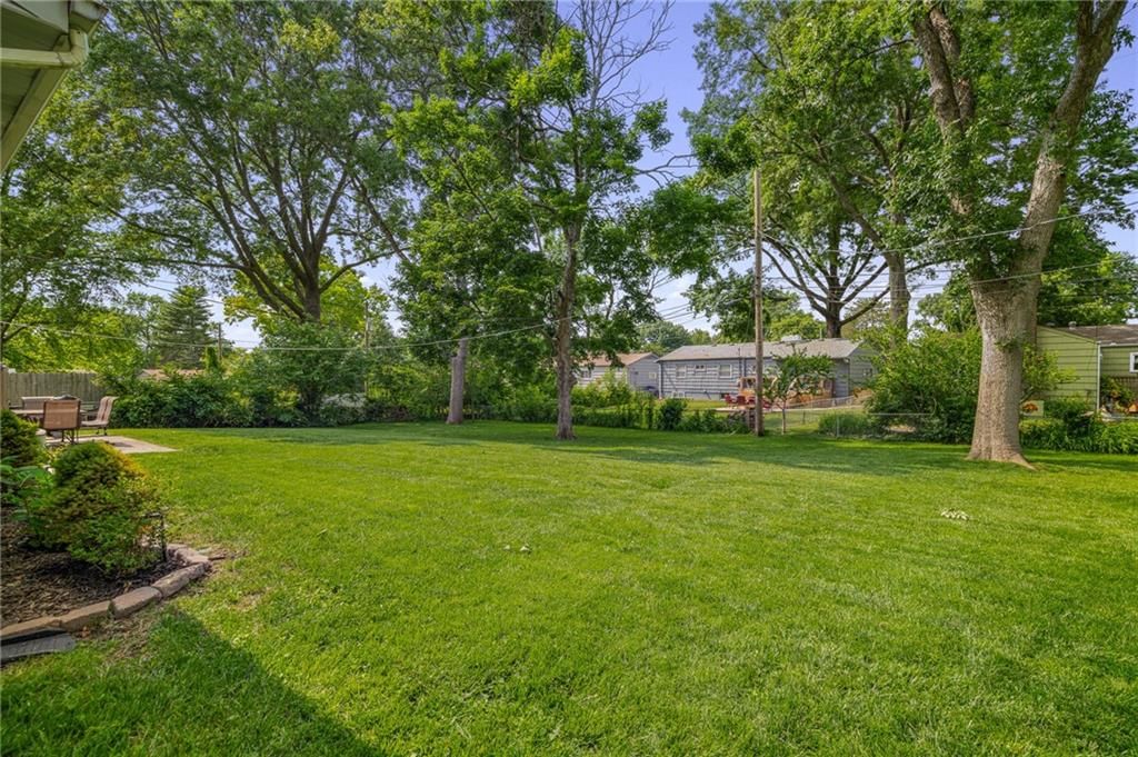 7135 Conser Street — photo 30