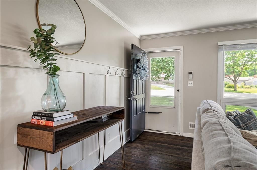 7135 Conser Street — photo 5