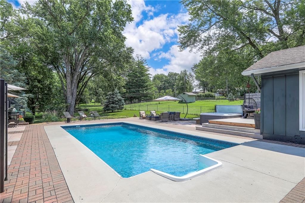 6735 NW Hilldale Drive — photo 34