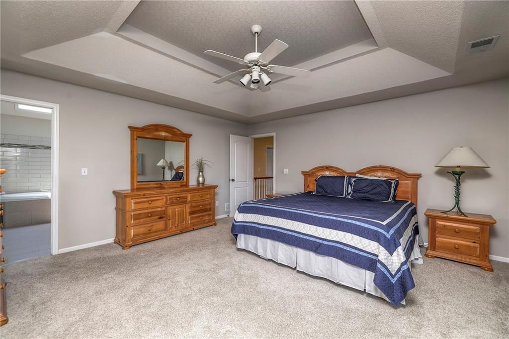 8355 Hallet Street — photo 23