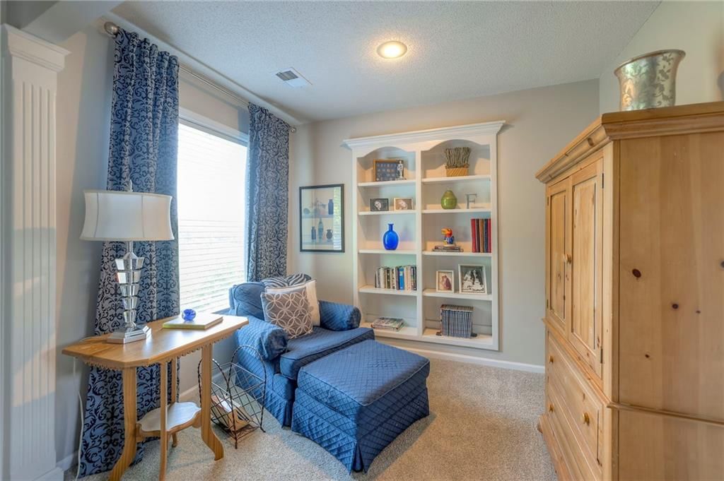 8355 Hallet Street — photo 25