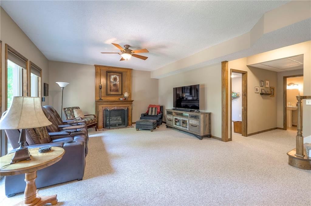 8355 Hallet Street — photo 38