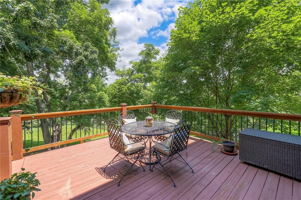 8355 Hallet Street — photo 41
