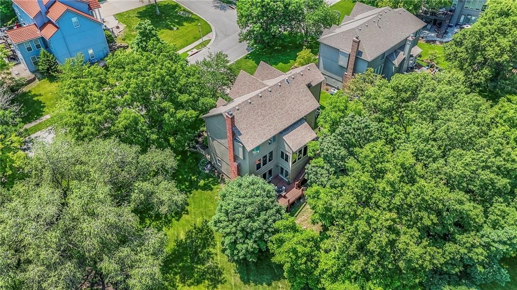 8355 Hallet Street — photo 54