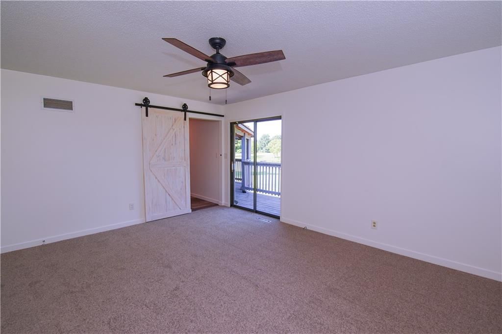 3942 SW LINDEN Lane — photo 11