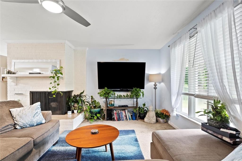 5536 N HIGHLAND Avenue — photo 4