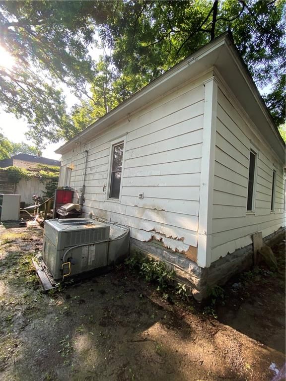 1327 Dirr Avenue — photo 3