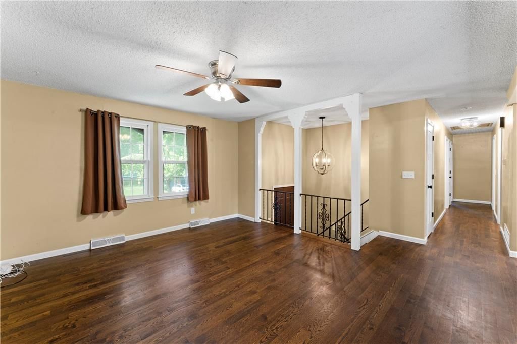 708 NE 80th Terrace — photo 11