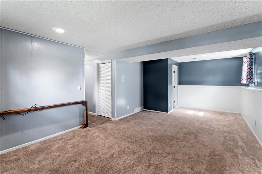 708 NE 80th Terrace — photo 31