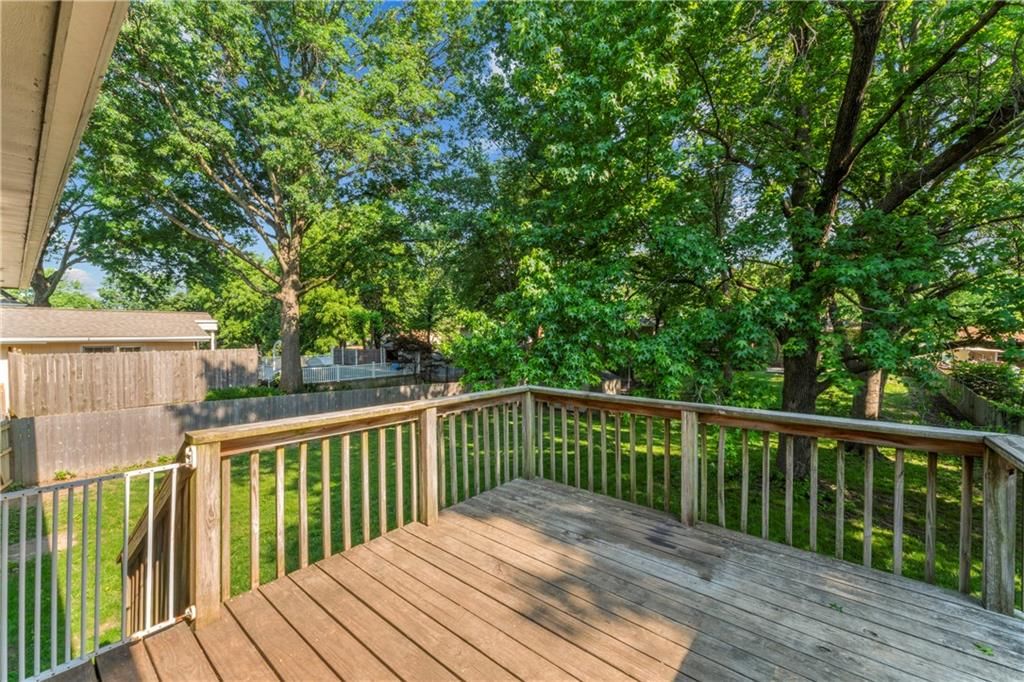 708 NE 80th Terrace — photo 41