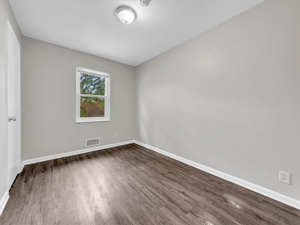 3911 Marshall Drive — photo 16